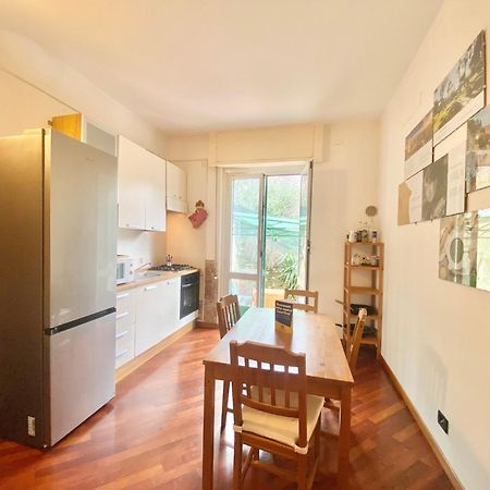Casaviva - Bilo With Patio In Genova San Teodoro Apartment Екстериор снимка